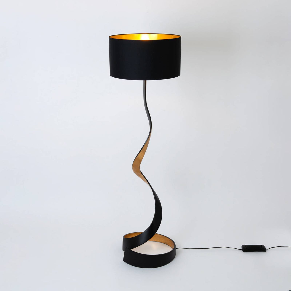Vortice floor lamp