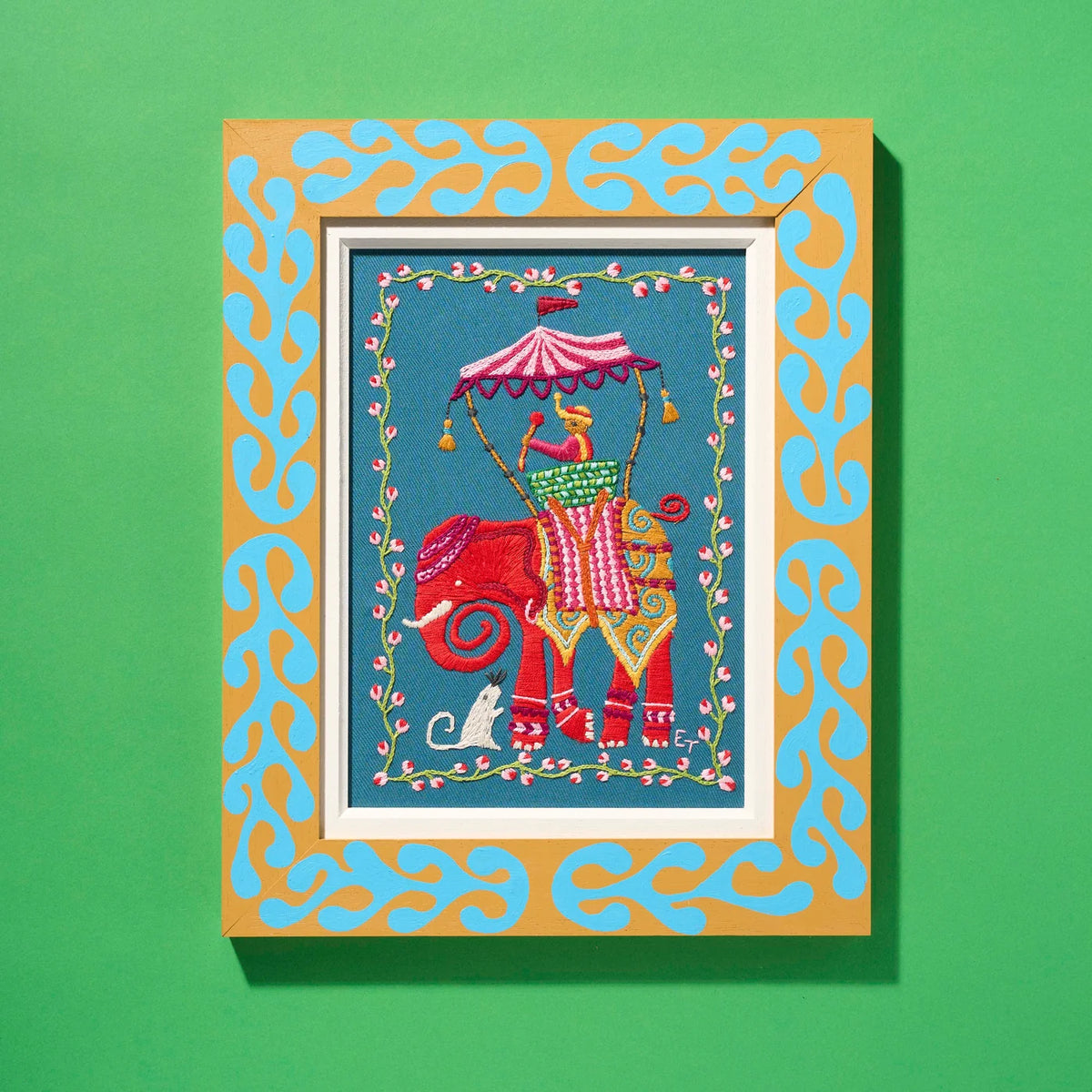 DIY Embroidery Kit "The Elephant and the Rat"